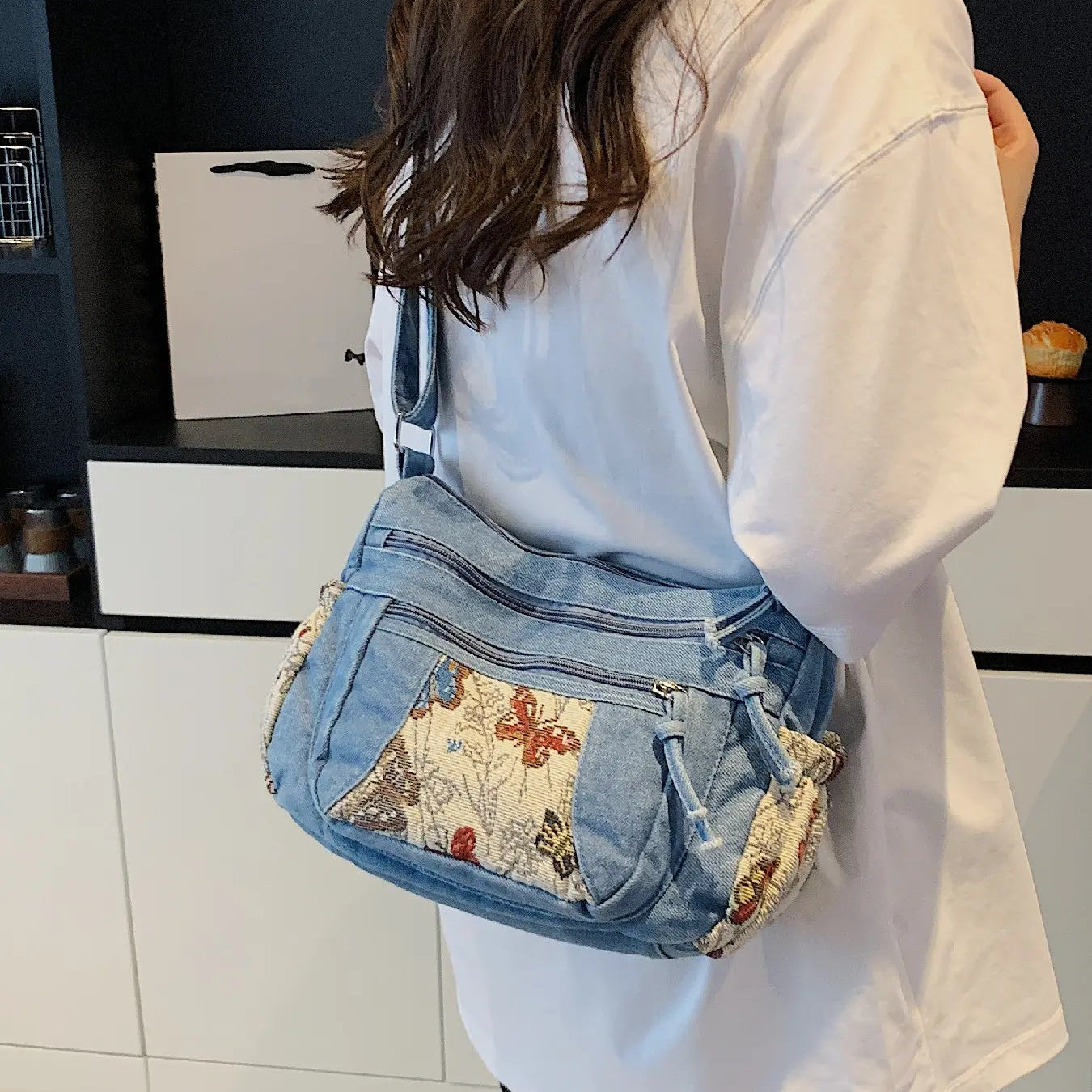 Casual Fashion Multi-Pocket Butterfly Design Bag