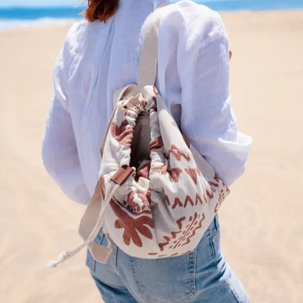 2-in-1 Seashells Towel Bag