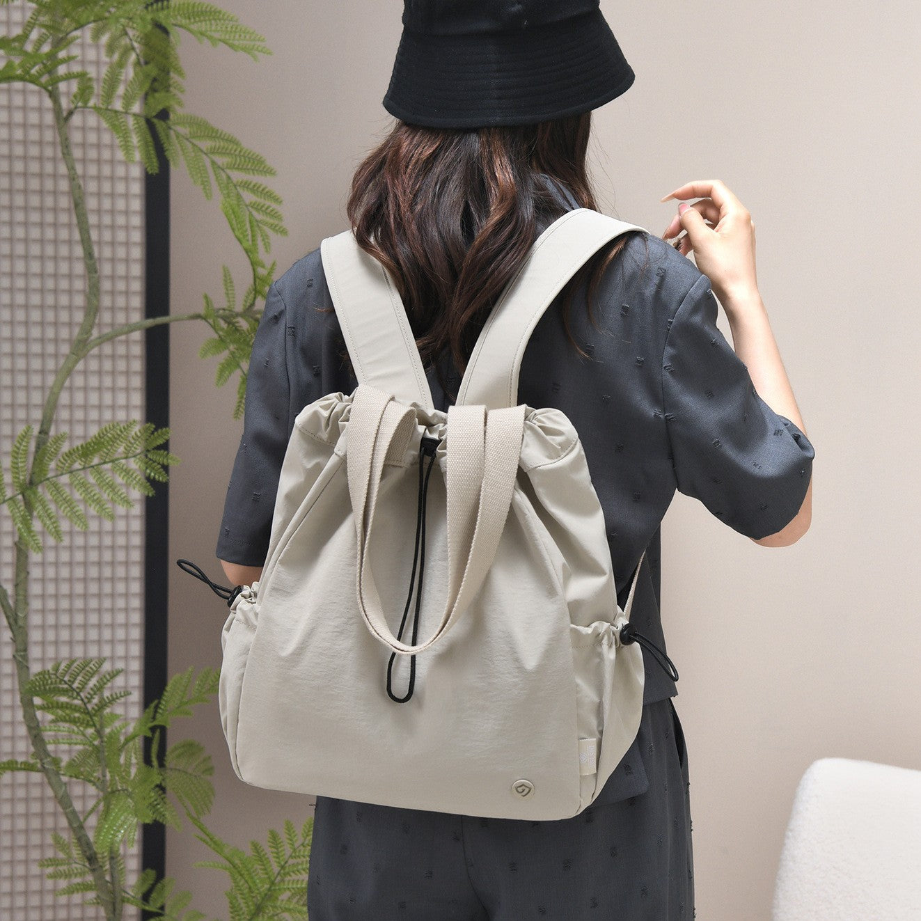 💃Women's Large Capacity Drawstring Tote Backpack