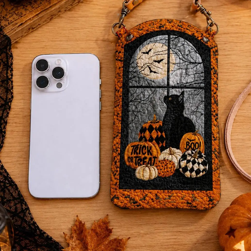 Vintage Black Cat & Moon Quilted Slim Phone Crossbody Bag