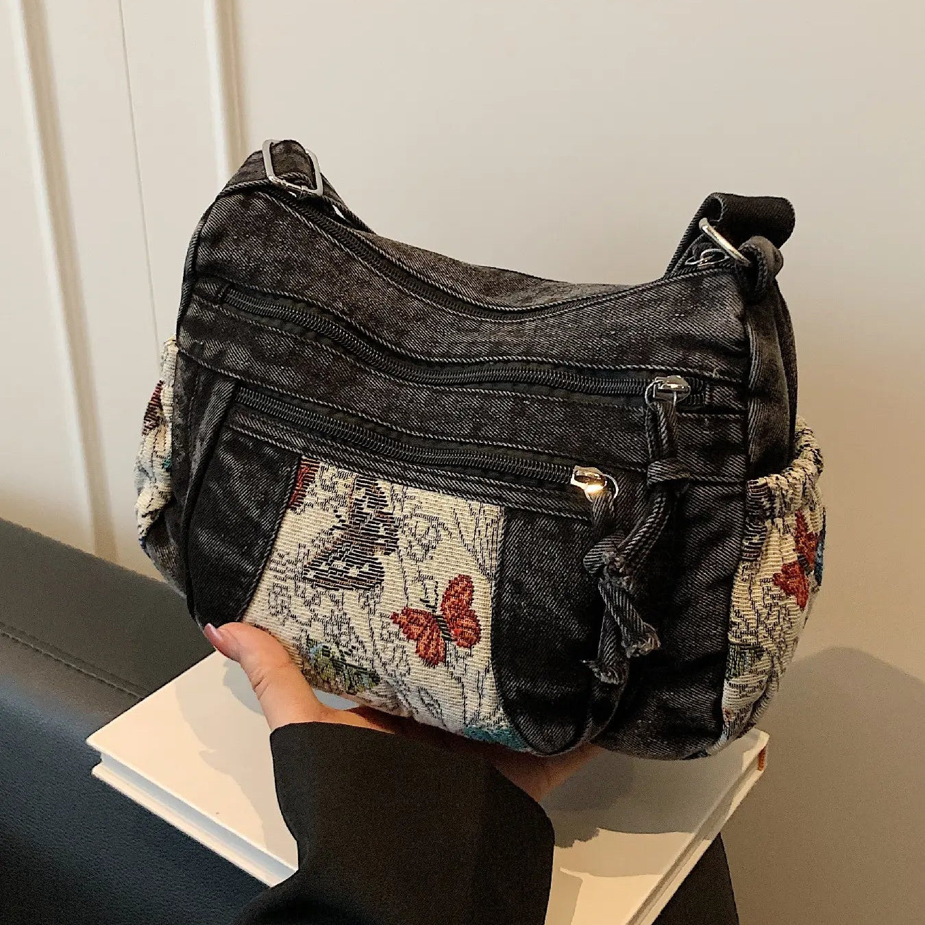 Casual Fashion Multi-Pocket Butterfly Design Bag
